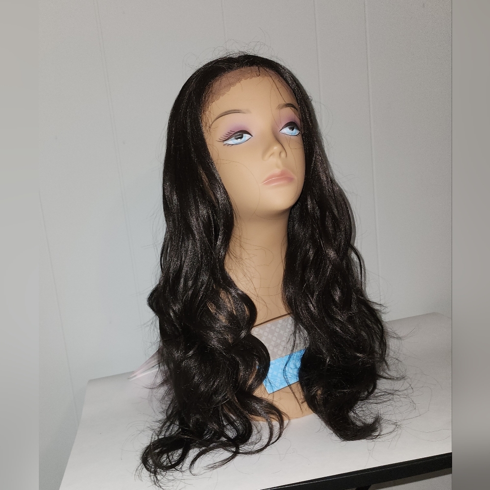 NWT Gorgeous Lace Front Chocolate Brown , Layered Hair , Wig